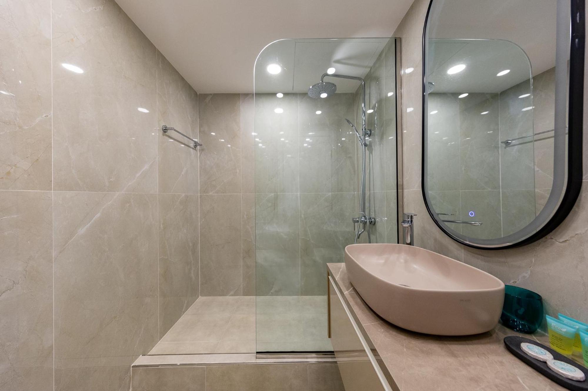 Charming Brand New 2Br Close To The Beach Дубай Екстериор снимка